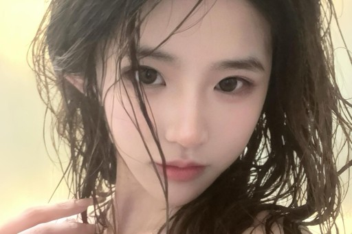 一手好牌打稀碎 三料影后马苏 被黑人驮肩 帮闺蜜撒谎 终究自断前程